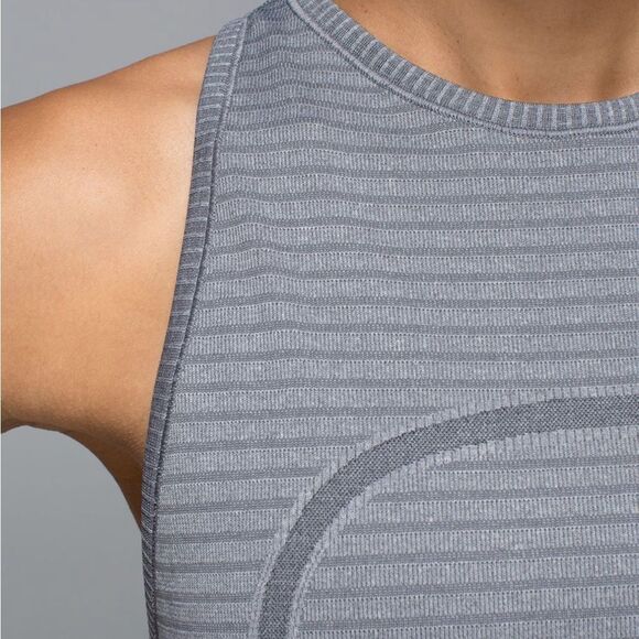 Lululemon Run: Swiftly Tech High-Neck Racerback Tank Top - Stripe Slate Size 4-6 - Picture 11 of 13